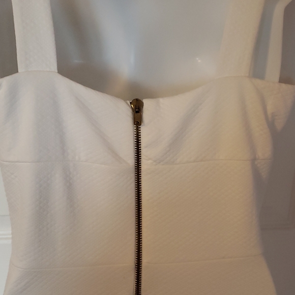 Hollister | size medium white dress - Picture 5 of 8